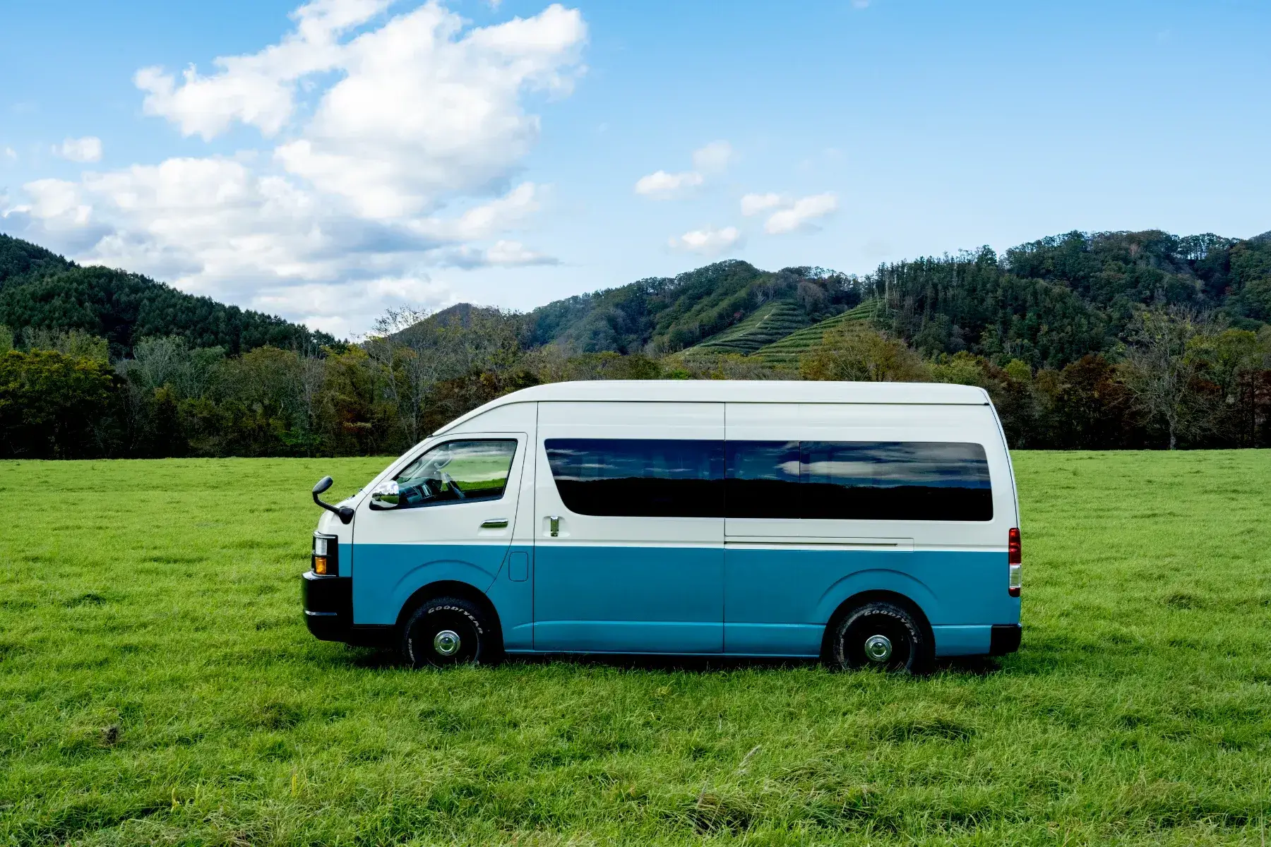 HIACE LEAD