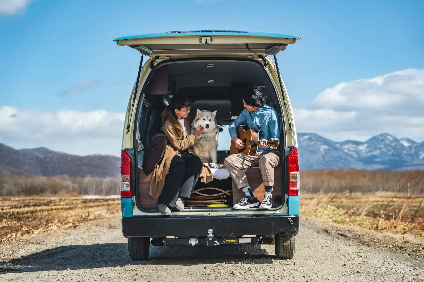 HIACE LEAD